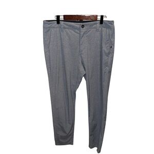 Vuori Men's Light Gray Chinos Approx Size 34